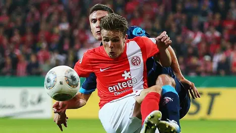 新赛季AC米兰VS那不勒斯焦点对决：球星对决一触即发